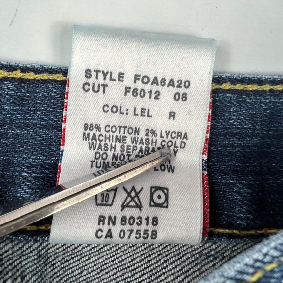 Lucky Brand Shorts Women's 27 Easy Rider Blue Fade Whisker Cut Off Denim Jorts - Picture 6 of 16